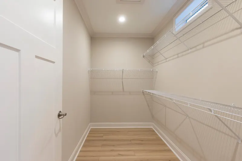 Biscayne bay bedroom home features