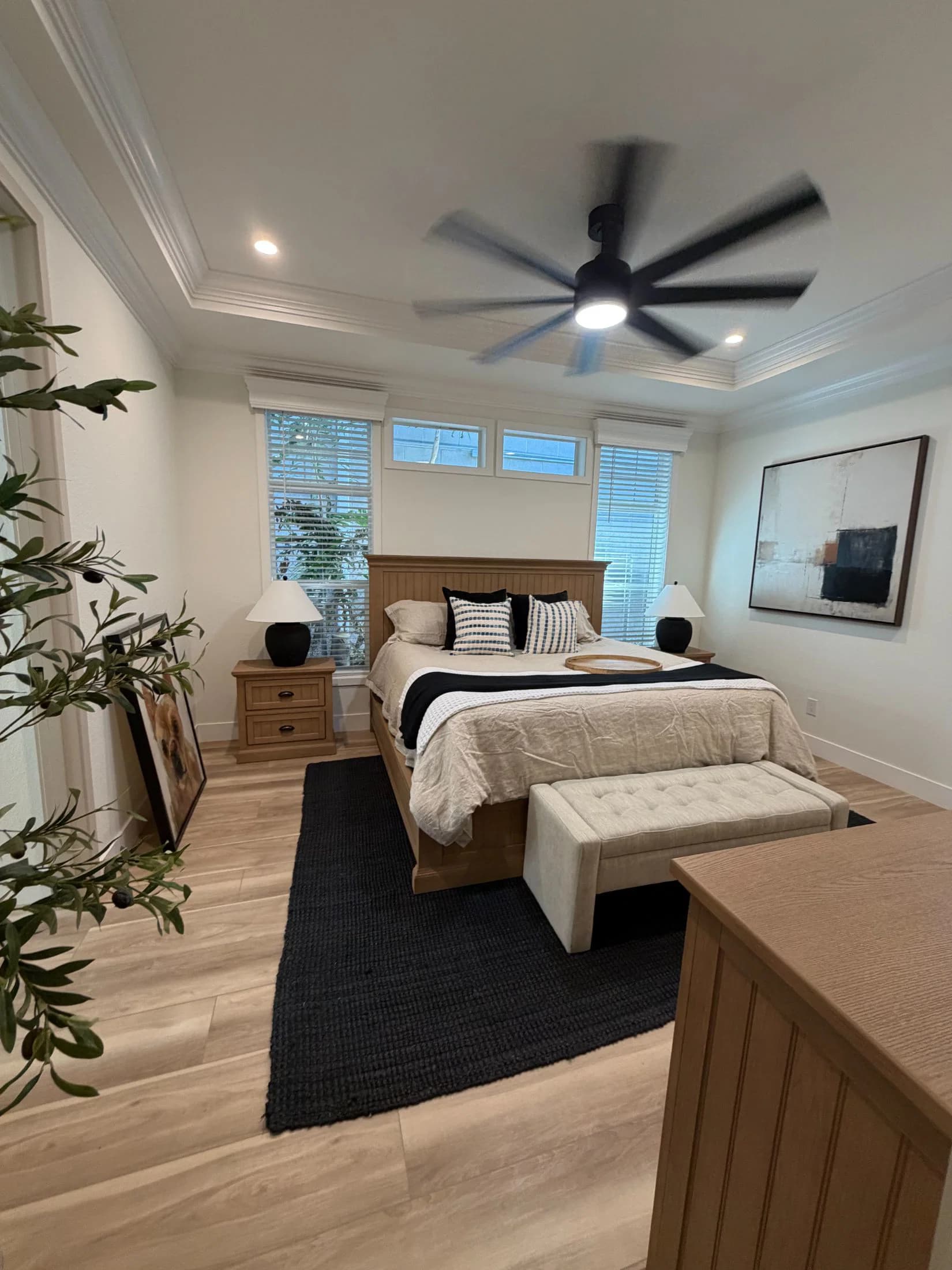 Roberto bedroom home features