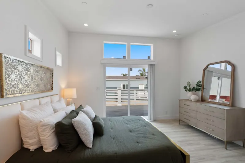 Bd 04 (4424) bedroom home features