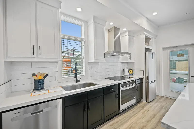 Gs 790 adu kitchen home features